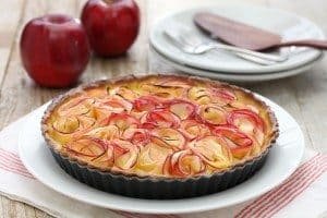apple tart like bouquet of roses